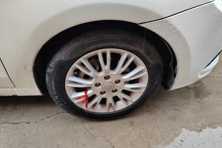 Used CHANGAN Eado 2013 1.6L Manual Luxury Model China V Standard Right Front Wheel Hub