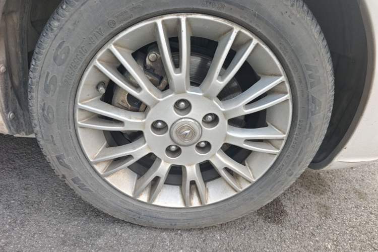 Used CHANGAN Eado 2013 1.6L Manual Luxury Model China V Standard Right Front Wheel Hub