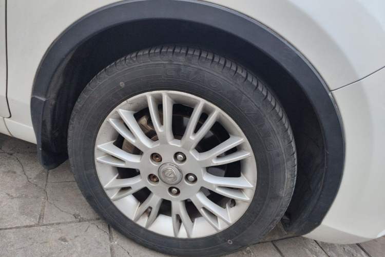 Used CHANGAN Eado 2013 1.6L Automatic Junku Model China IV Standard Right Front Wheel Hub