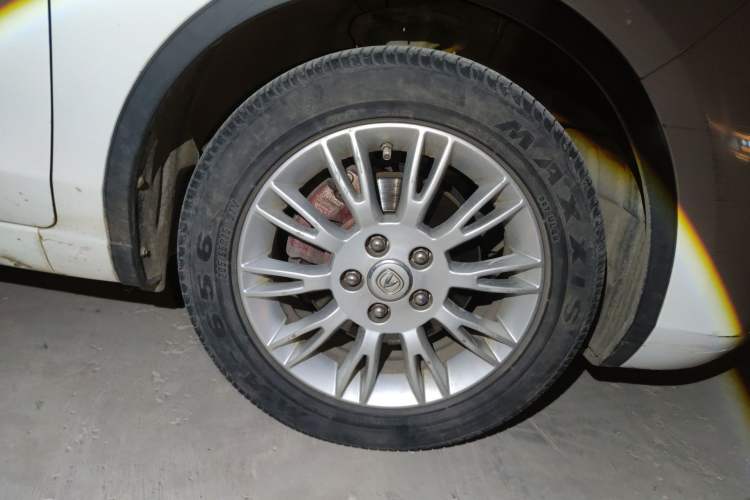 Used CHANGAN Eado 2013 1.6L Manual Junku Model China V Standard Right Front Wheel Hub