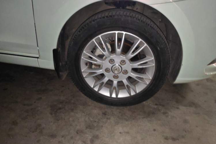 Used CHANGAN Eado 2013 1.6L Manual Luxury Model China V Standard Right Front Wheel Hub