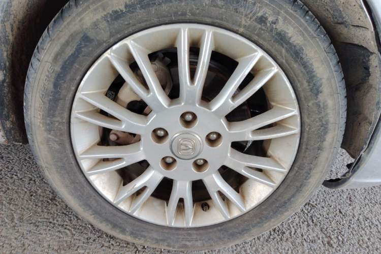 Used CHANGAN Eado 2013 1.6L Manual Luxury Model China V Standard Right Front Wheel Hub