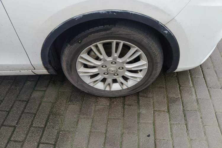 Used CHANGAN Eado 2013 1.6L Automatic Junku Model China IV Standard Right Front Wheel Hub