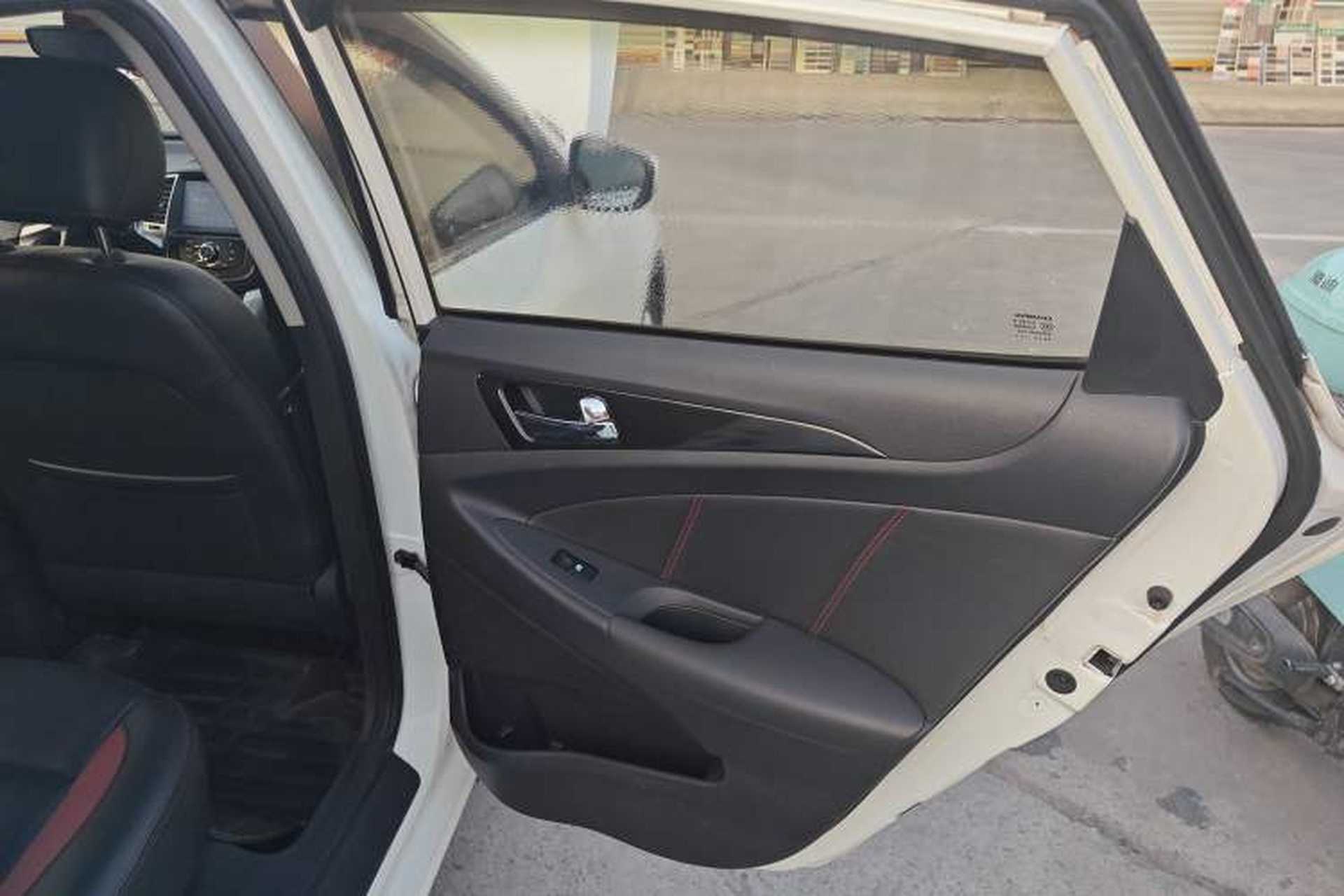 Used CHANGAN Eado 2013 1.6L Manual Junkuo Model China IV Standard Right Rear Door Interior