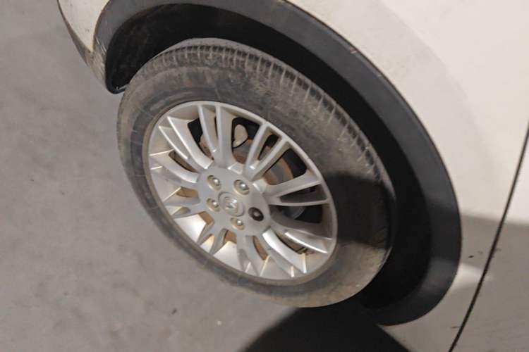 Used CHANGAN Eado 2013 1.6L Automatic ZhiKu Model China IV Standard Right Rear Wheel Hub