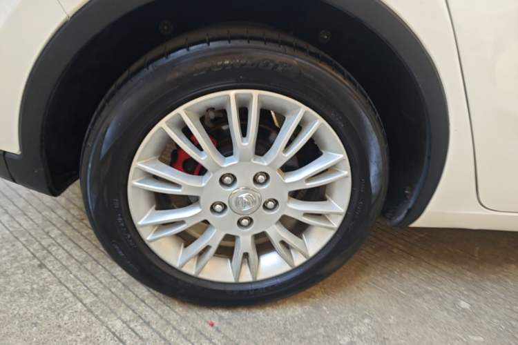 Used CHANGAN Eado 2013 1.5T Automatic Cool Edition Right Rear Wheel Hub