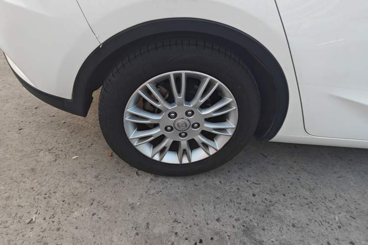 Used CHANGAN Eado 2013 1.6L Manual Junkuo Model China IV Standard Right Rear Wheel Hub
