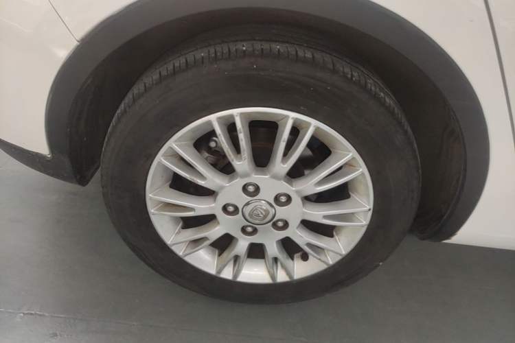 Used CHANGAN Eado 2013 1.6L Automatic Junku Model China IV Standard Right Rear Wheel Hub