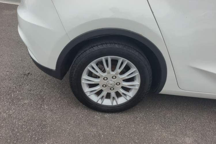 Used CHANGAN Eado 2013 1.6L Automatic Junku Model China IV Standard Right Rear Wheel Hub