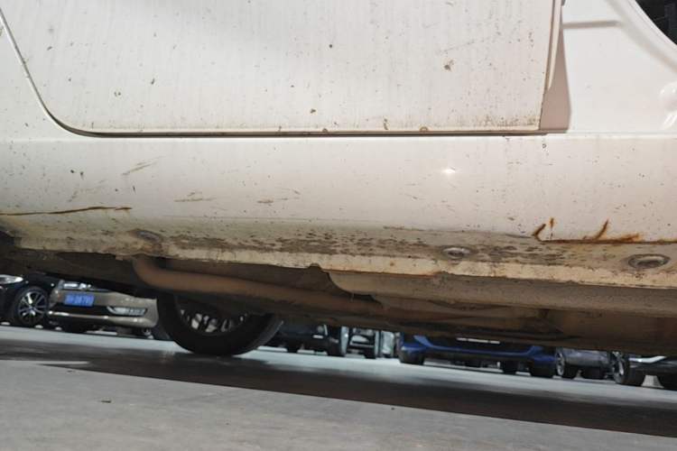 Used CHANGAN Eado 2013 1.6L Automatic ZhiKu Model China IV Standard Right Side Sill