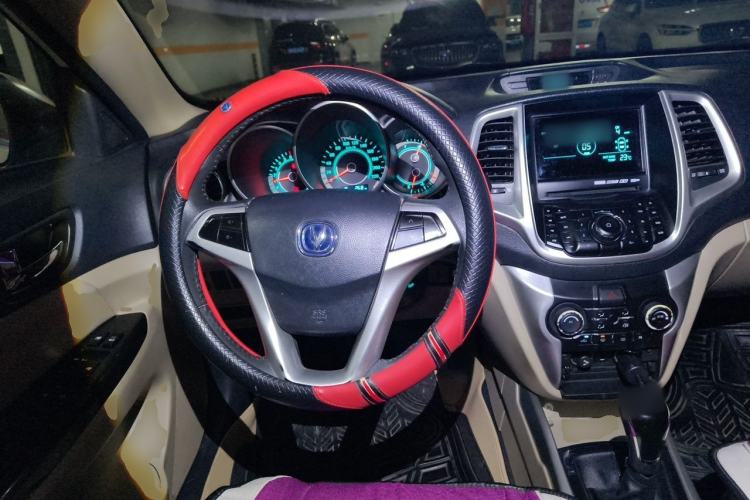 Used CHANGAN Eado 2013 1.6L Manual Luxury Model China V Standard Steering Wheel