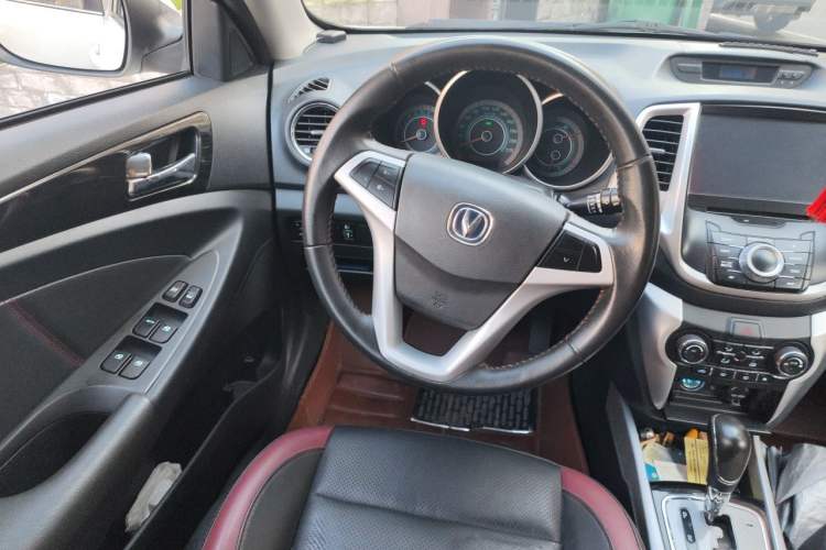 Used CHANGAN Eado 2013 1.6L Automatic Junku Model China IV Standard Steering Wheel