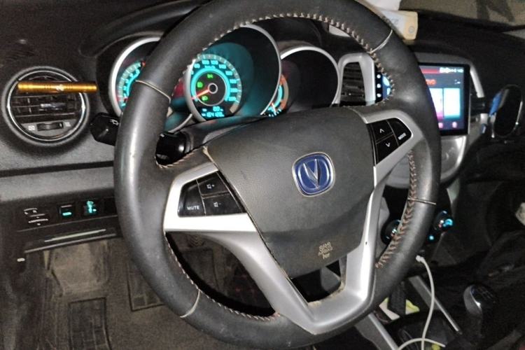 Used CHANGAN Eado 2013 1.6L Manual ZhiKu Model China IV Standard Steering Wheel