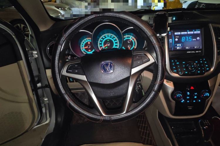 Used CHANGAN Eado 2013 1.6L Manual Luxury Model China V Standard Steering Wheel