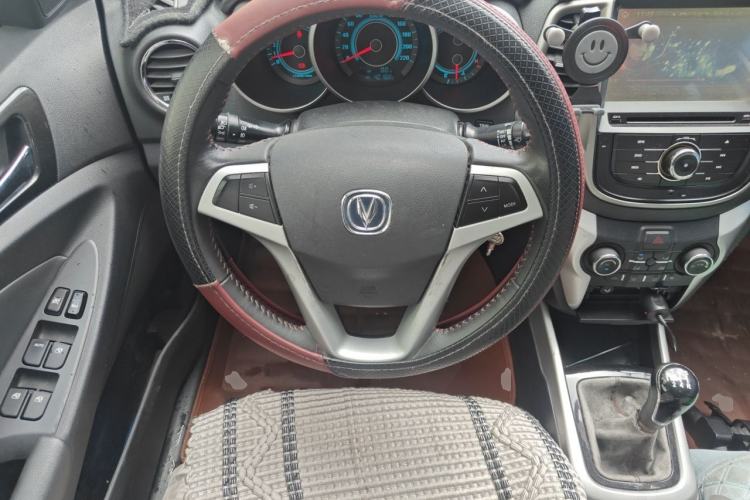 Used CHANGAN Eado 2013 1.6L Manual Luxury Model China V Standard Steering Wheel