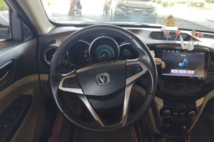 Used CHANGAN Eado 2013 1.6L Manual Luxury Model China V Standard Steering Wheel