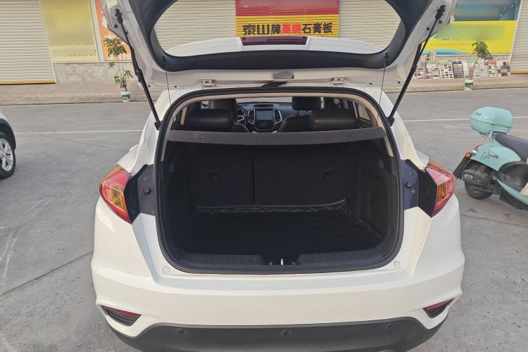 Used CHANGAN Eado 2013 1.6L Manual Junkuo Model China IV Standard Trunk