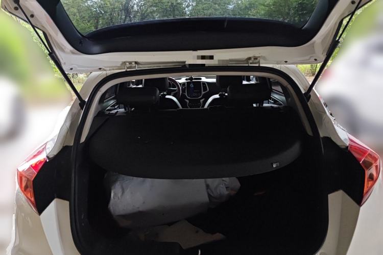 Used CHANGAN Eado 2013 1.6L Manual Junkuo Model China IV Standard Trunk