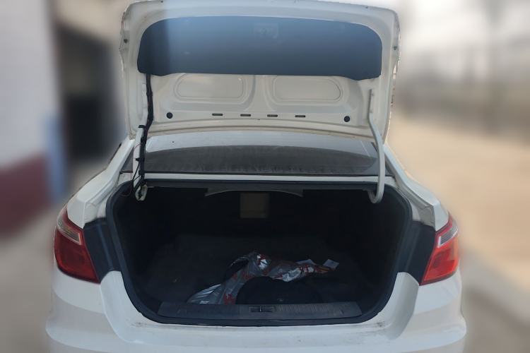 Used CHANGAN Eado 2013 1.6L Manual Elite Model China IV Standard Trunk