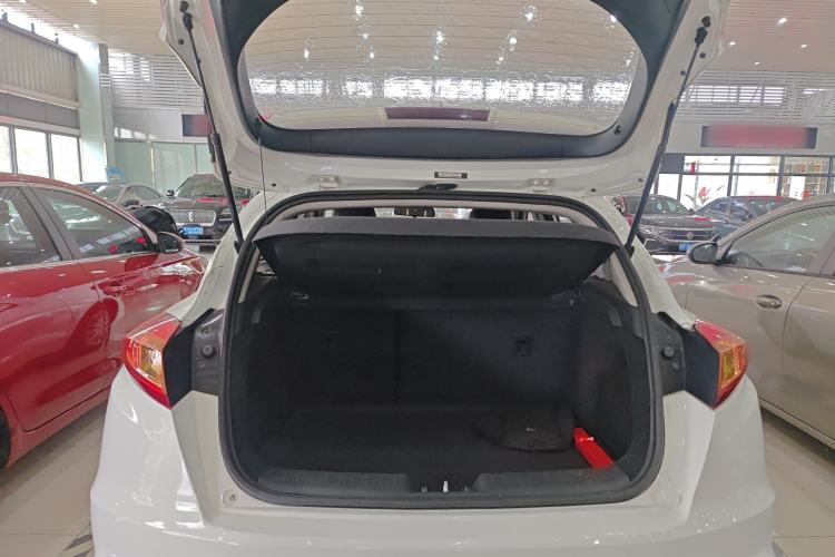 Used CHANGAN Eado 2013 1.6L Automatic Junku Model China IV Standard Trunk