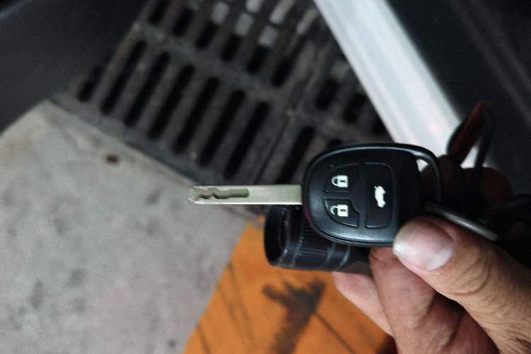 Used CHANGAN Eado 2013 1.6L Automatic Junku Model China IV Standard Vehicle Key