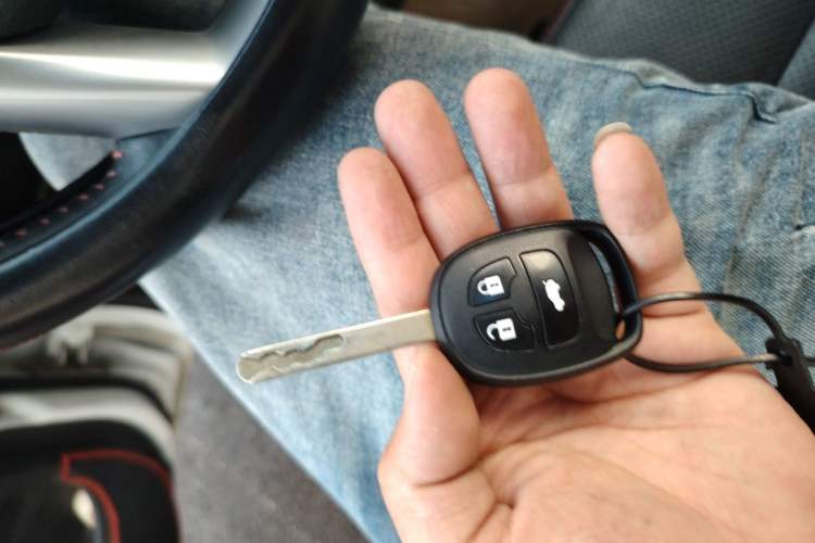 Used CHANGAN Eado 2013 1.6L Manual ZhiKu Model China IV Standard Vehicle Key