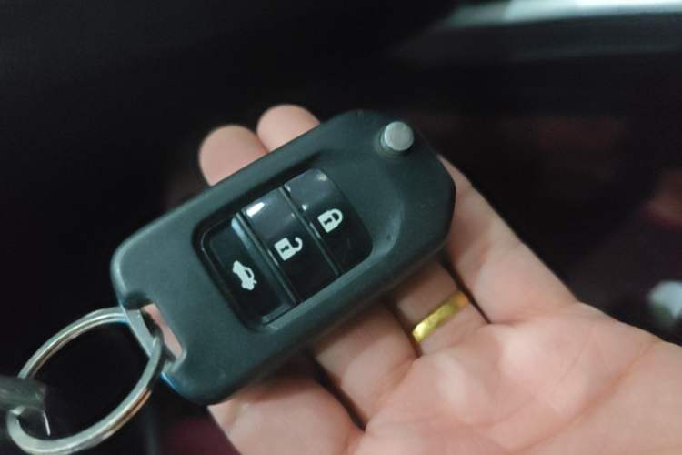 Used CHANGAN Eado 2013 1.6L Manual ZhiKu Model China IV Standard Vehicle Key