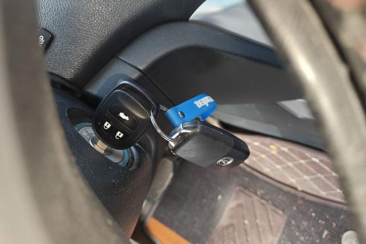 Used CHANGAN Eado 2013 1.6L Automatic ZhiKu Model China IV Standard Vehicle Key
