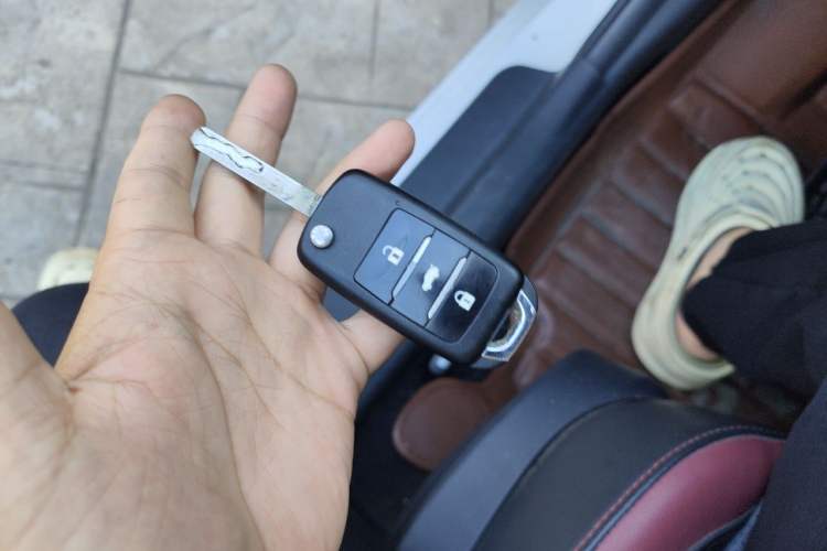 Used CHANGAN Eado 2013 1.6L Automatic Junku Model China IV Standard Vehicle Key