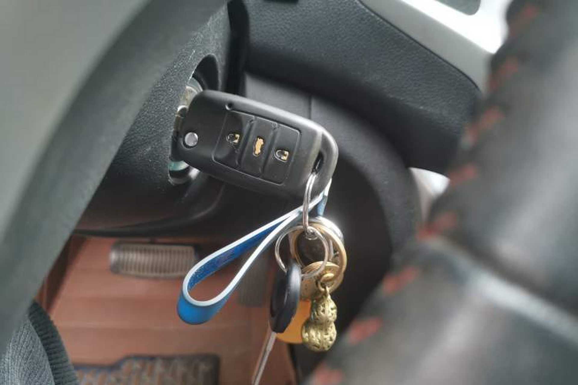 Used CHANGAN Eado 2013 1.6L Automatic ZhiKu Model China IV Standard Vehicle Key