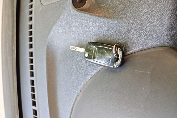 Used CHANGAN Eado 2013 1.6L Manual Junkuo Model China IV Standard Vehicle Key
