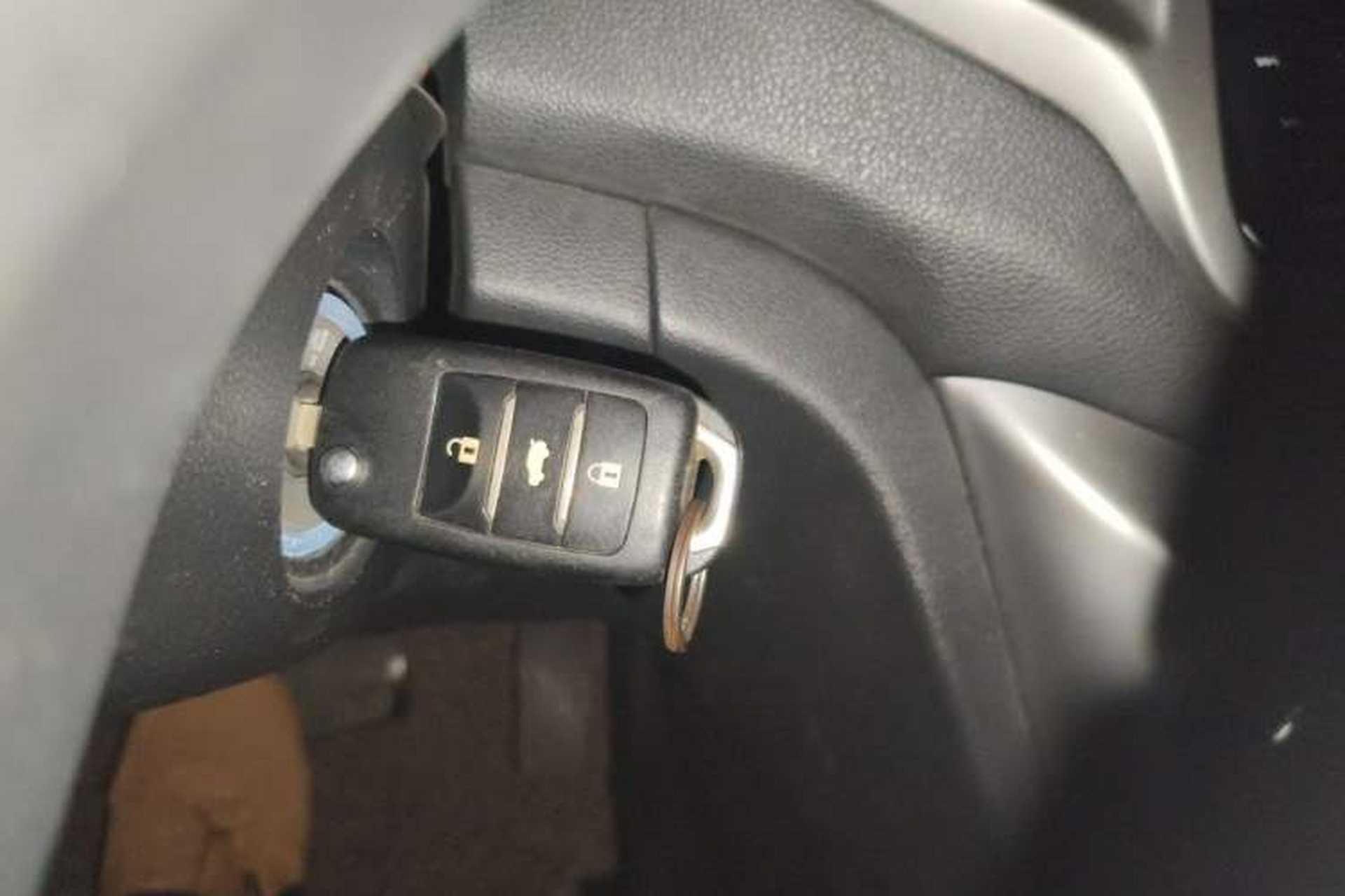 Used CHANGAN Eado 2013 1.6L Automatic Junku Model China IV Standard Vehicle Key