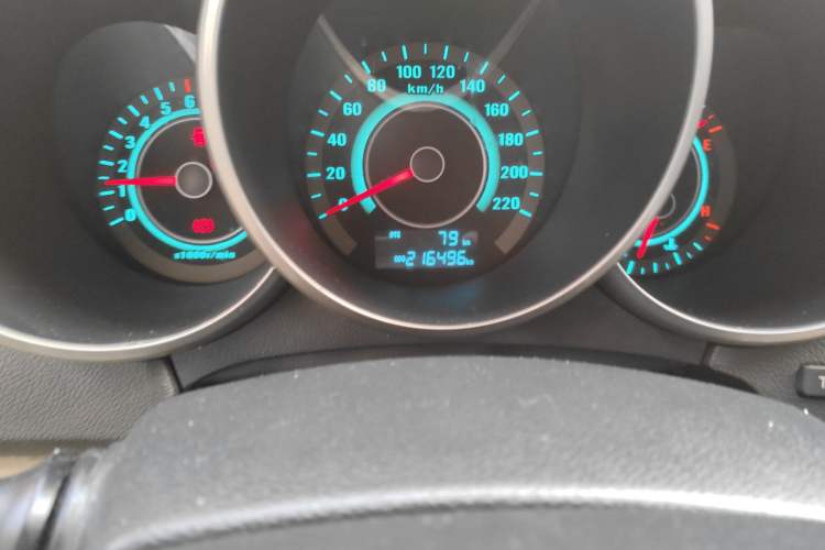 Used CHANGAN Eado 2013 1.6L Manual Luxury Model China V Standard Odometer Close Up