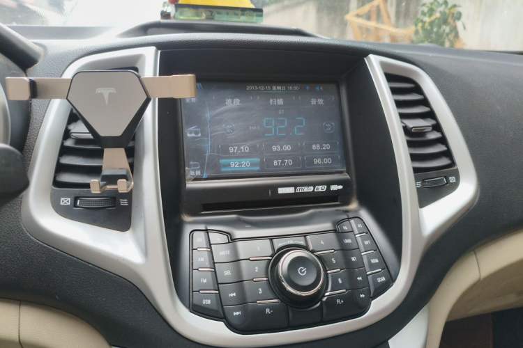 Used CHANGAN Eado 2014 1.6L Manual Luxury Model Audio And AC Panel