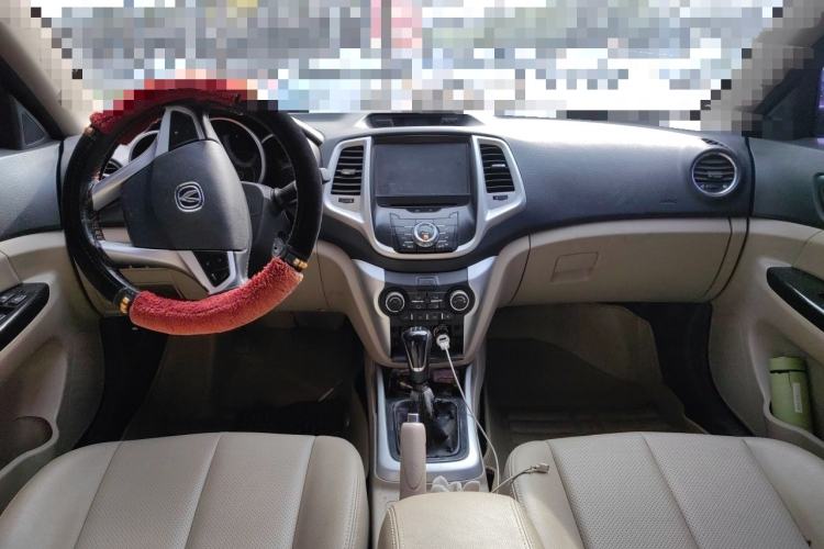 Used CHANGAN Eado 2014 1.6L Manual Luxury Model Center Console