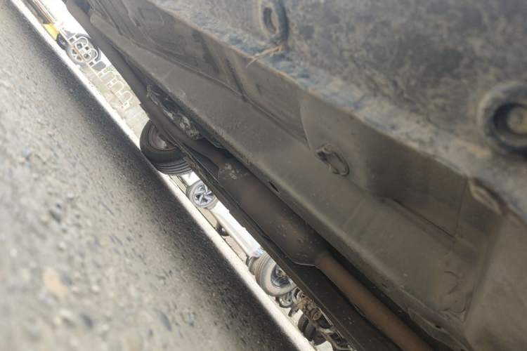 Used CHANGAN Eado 2014 1.6L Manual Luxury Model Chassis Front Right