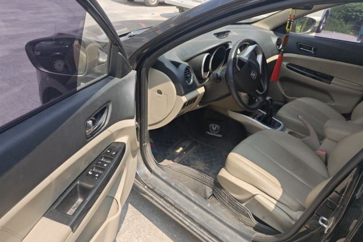 Used CHANGAN Eado 2014 1.6L Manual Luxury Model Driver Seat