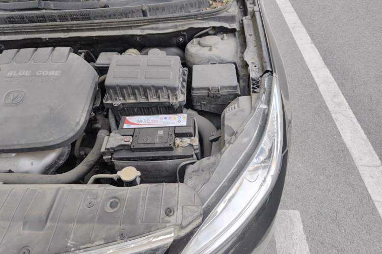 Used CHANGAN Eado 2014 1.6L Manual Luxury Model Engine Bay Left