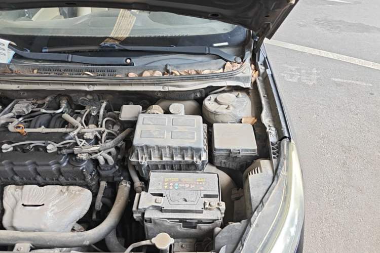Used CHANGAN Eado 2014 1.6L Automatic Luxury Model Engine Bay Left