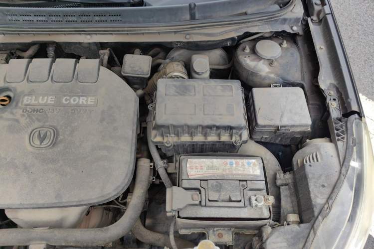Used CHANGAN Eado 2014 1.6L Manual Luxury Model Engine Bay Left