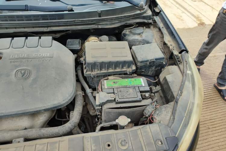 Used CHANGAN Eado 2014 1.6L Automatic Luxury Model Engine Bay Left
