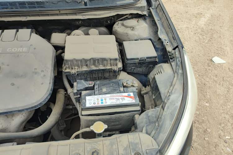 Used CHANGAN Eado 2014 1.6L Manual Luxury Model Engine Bay Left
