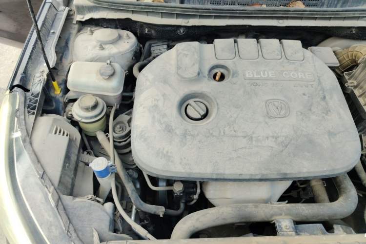 Used CHANGAN Eado 2014 1.6L Manual Luxury Model Engine Bay Right
