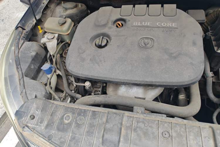 Used CHANGAN Eado 2014 1.6L Manual Luxury Model Engine Bay Right