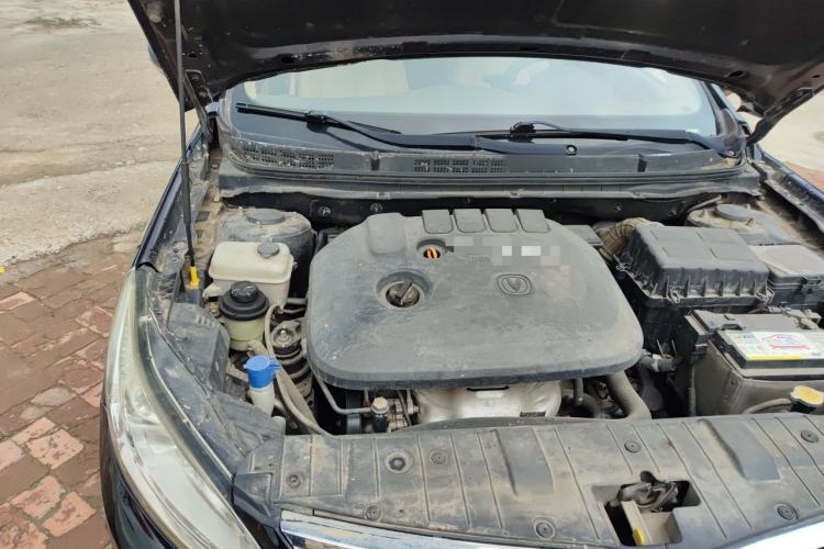 Used CHANGAN Eado 2014 1.6L Manual Luxury Model Engine Bay Right
