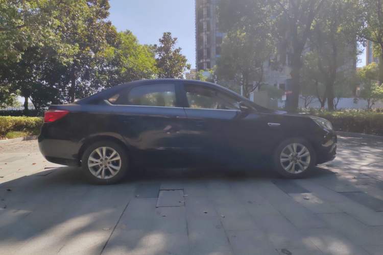 Used CHANGAN Eado 2014 1.6L Manual Luxury Model Exterior 3