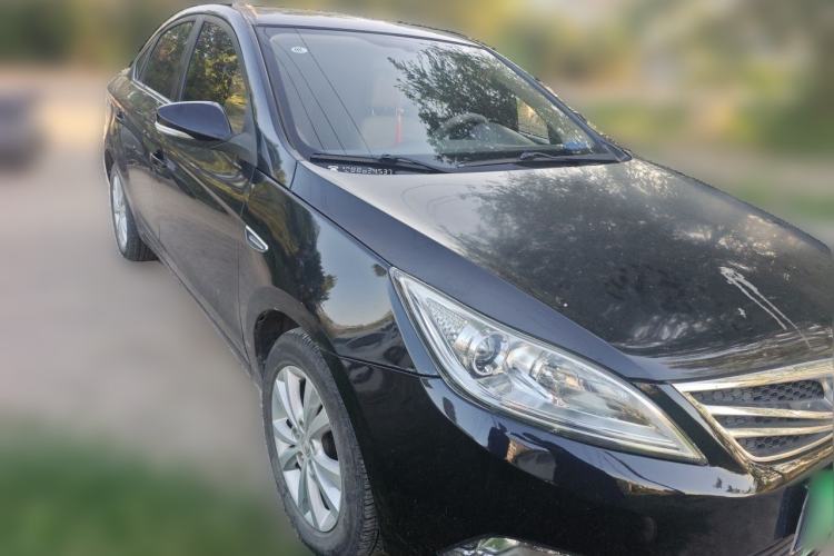 Used CHANGAN Eado 2014 1.6L Manual Luxury Model Front Right 45 Deg