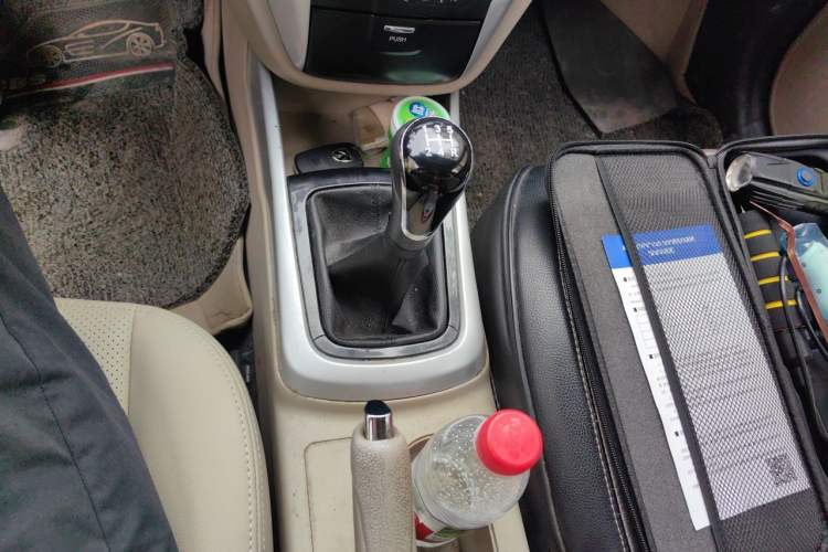 Used CHANGAN Eado 2014 1.6L Manual Luxury Model Gear Lever