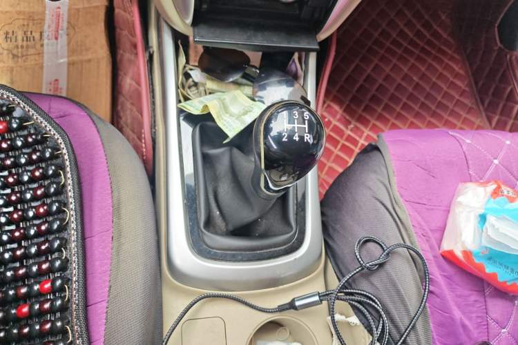 Used CHANGAN Eado 2014 1.6L Manual Luxury Model Gear Lever