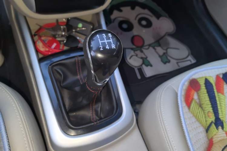 Used CHANGAN Eado 2014 1.6L Manual Luxury Model Gear Lever